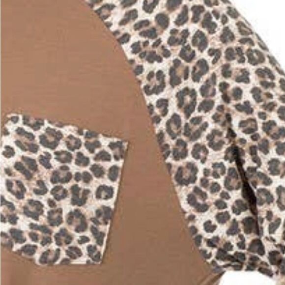 Mocha‎ colored top with leopard trim - Picture 2 of 3